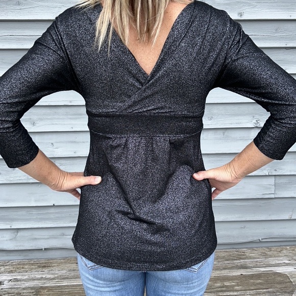 Express | Metallic Shimmer Blouse Deep V-neck 3/4 Sleeve Black/Silver S - Picture 5 of 7